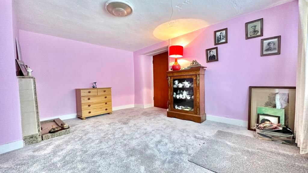Property photo 3 of 23