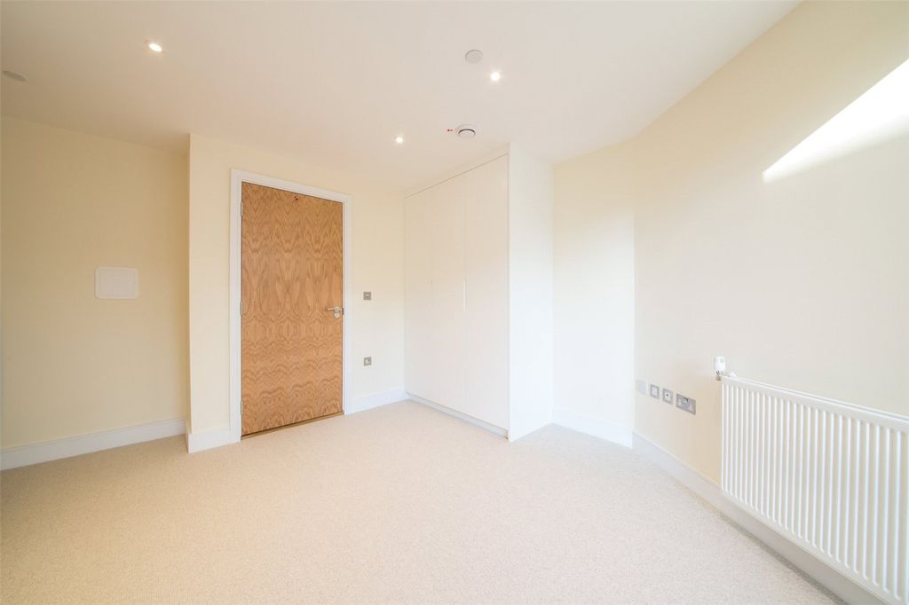 Property photo 2 of 9 Picture No. 07