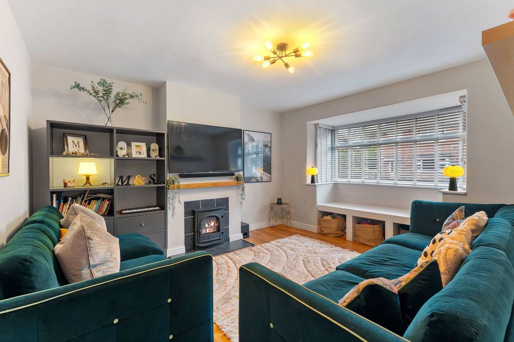 Property photo 2 of 16