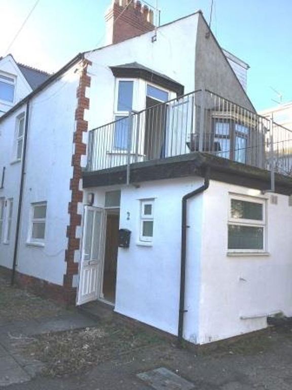 Property photo 2 of 9