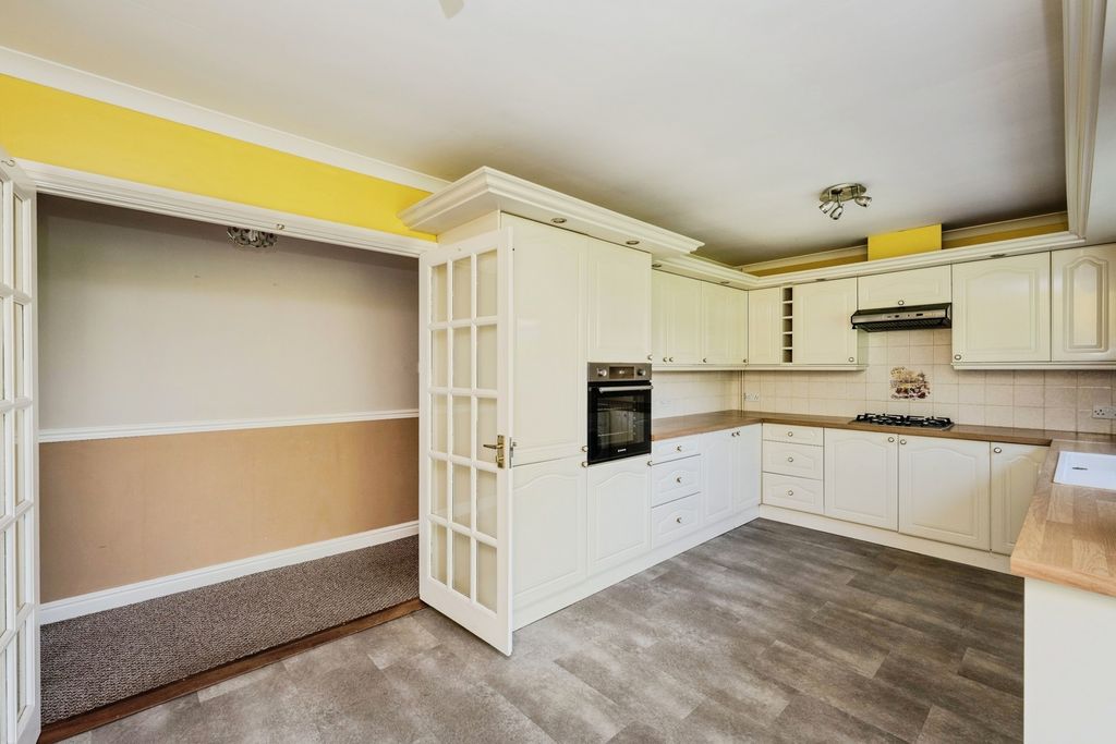 Property photo 2 of 20 Pbox-Img.Jpg