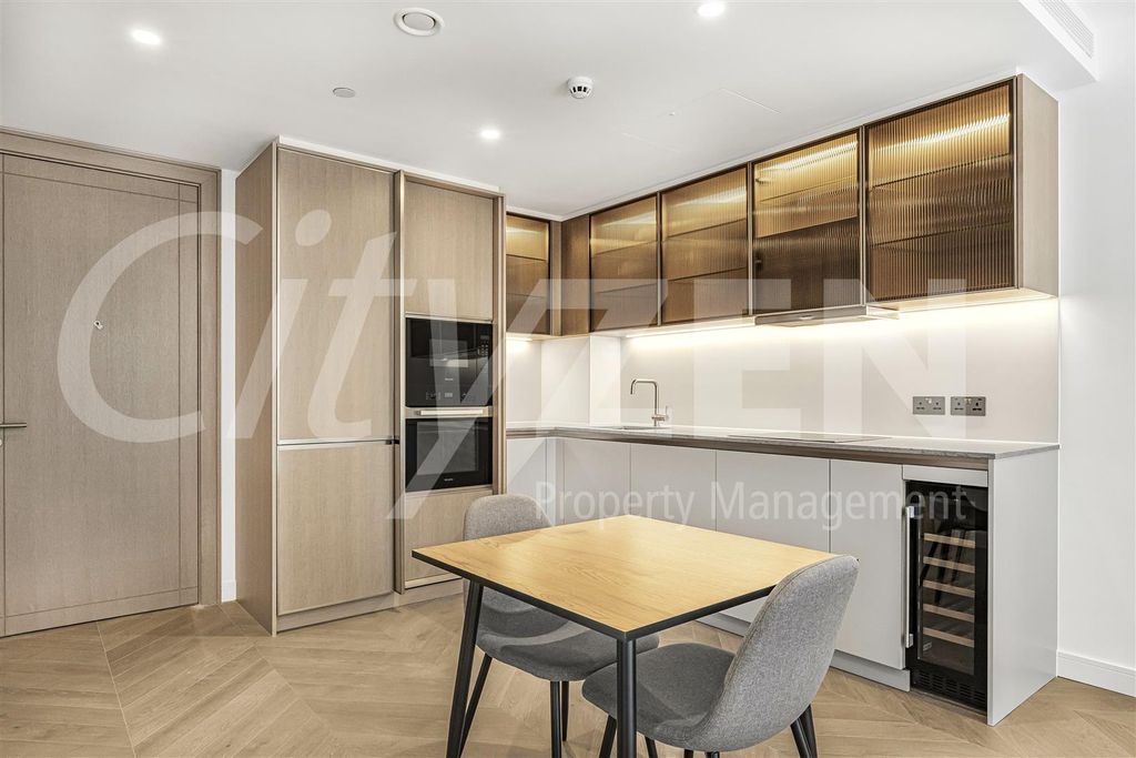 Property photo 2 of 23 Kitchen