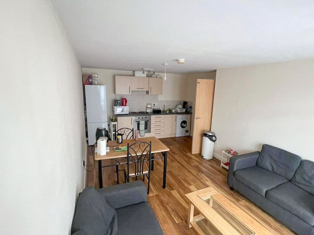 Property photo 3 of 12 Picture No. 14