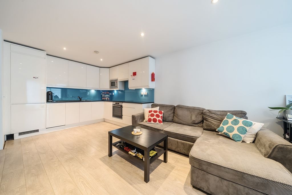 Property photo 1 of 18 1250929 (3)