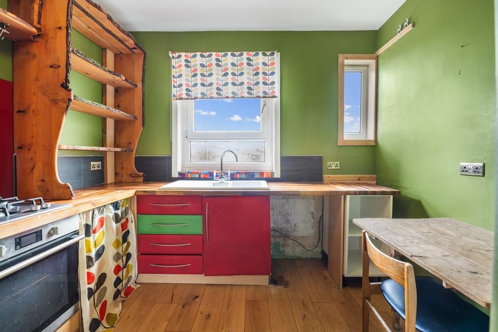 Property photo 3 of 21 Cup1472Seg Breakfasting Kitchen.Jpg