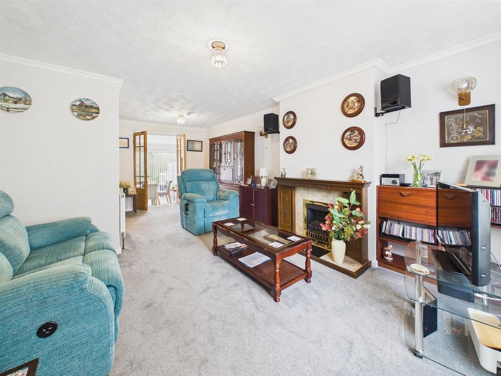 Property photo 2 of 12 Cam05510G0-Pr0183-Still007.Jpg