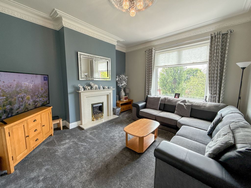 Property photo 2 of 13 Bedroom One