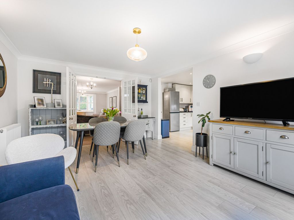 Property photo 2 of 26