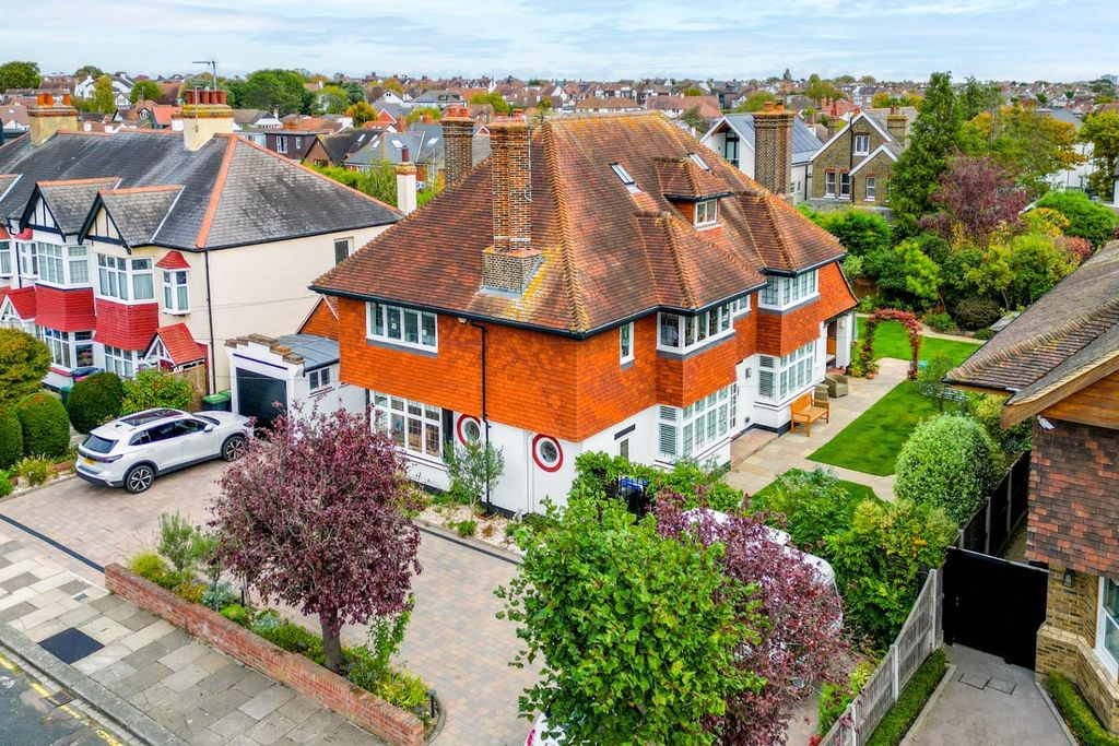 Property photo 1 of 41 Front