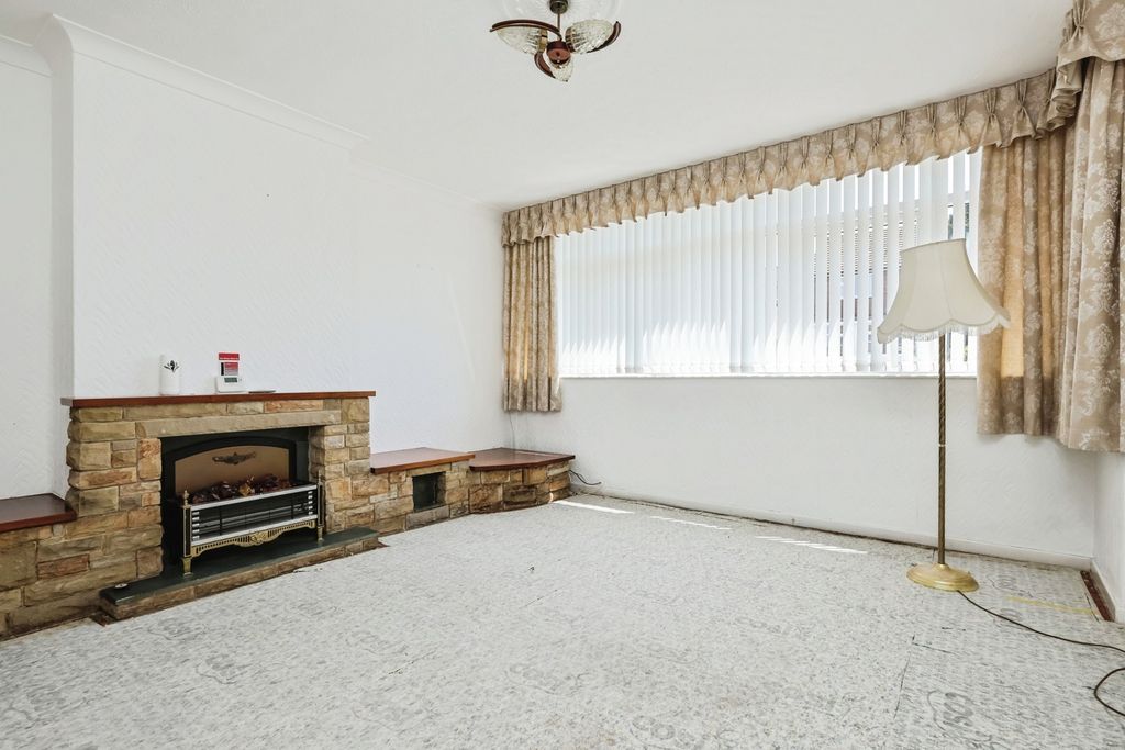 Property photo 2 of 17 Pbox-Img.Jpg