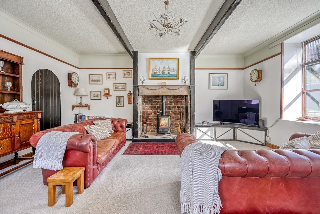 Property photo 3 of 43 4978886