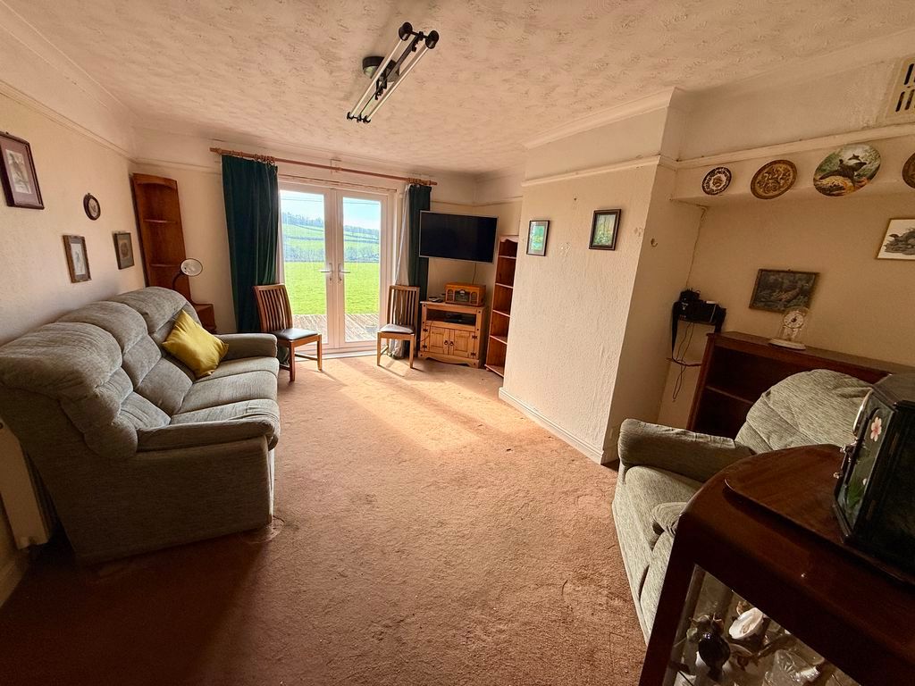 Property photo 3 of 10 Photo 7