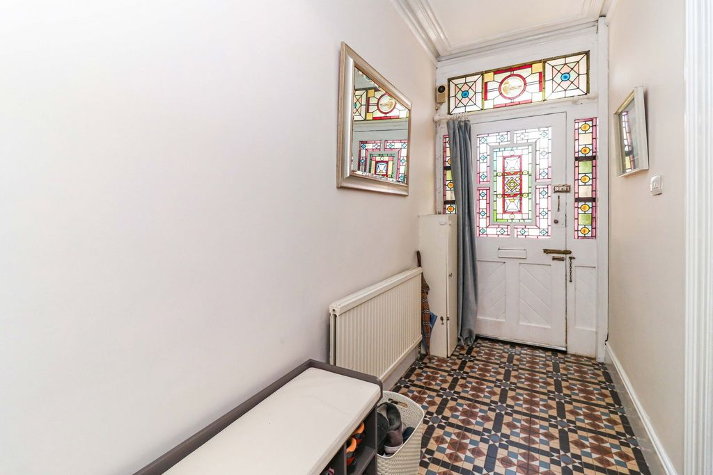 Property photo 3 of 24