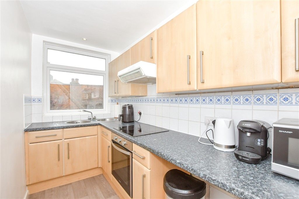 Property photo 1 of 8 Kitchen