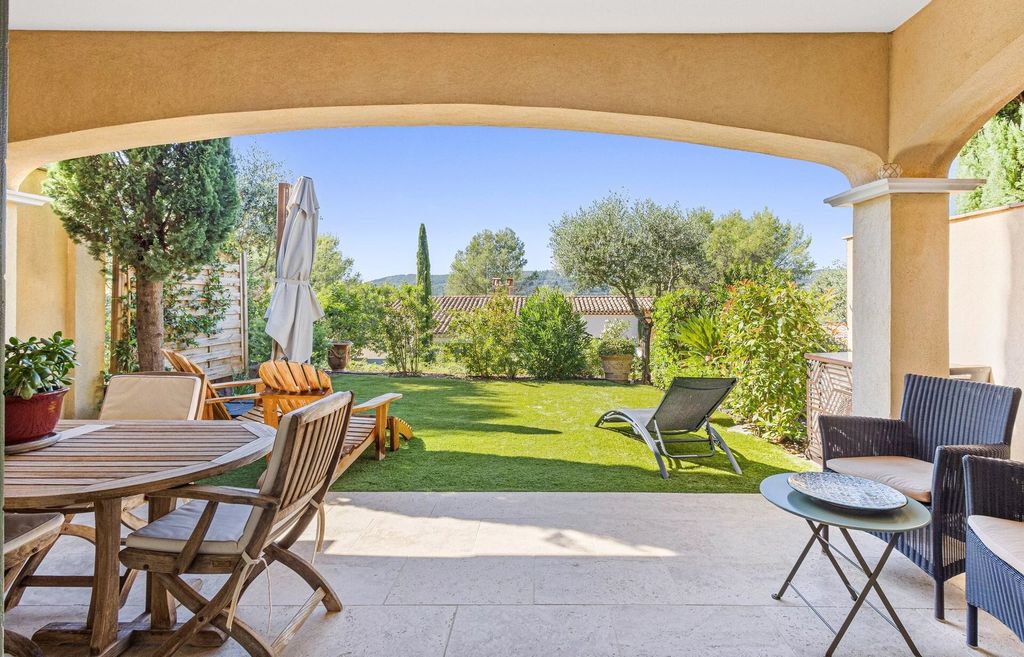 Property photo 1 of 12 La Motte-En-Provence – Saint Endreol: 4-Room House In Excellent Condition, Unobstructed View, Beautiful Outdoor Spaces
