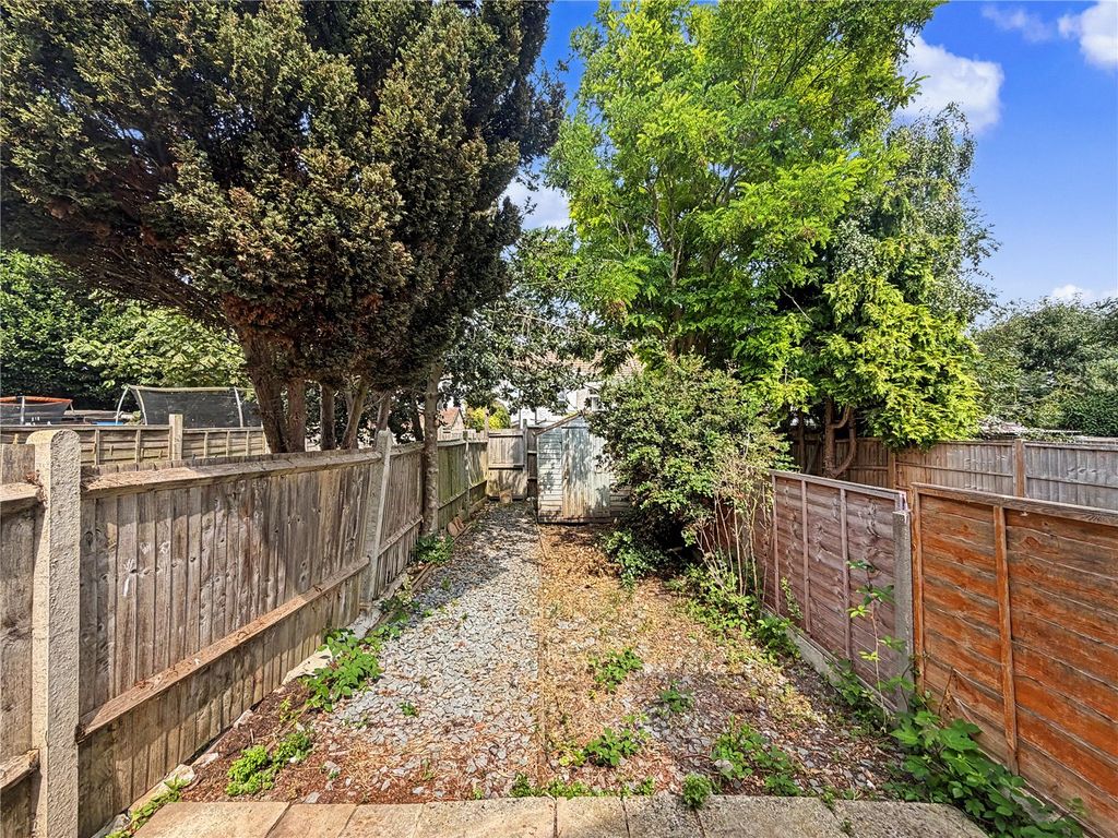 Property photo 3 of 17 Picture No. 12