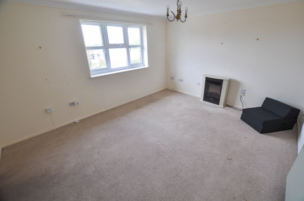 Property photo 3 of 7
