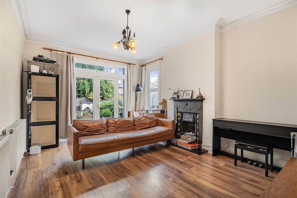 Property photo 2 of 16