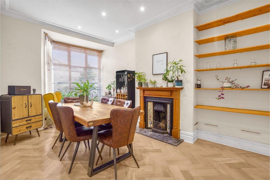 Property photo 3 of 22 3.Jpg
