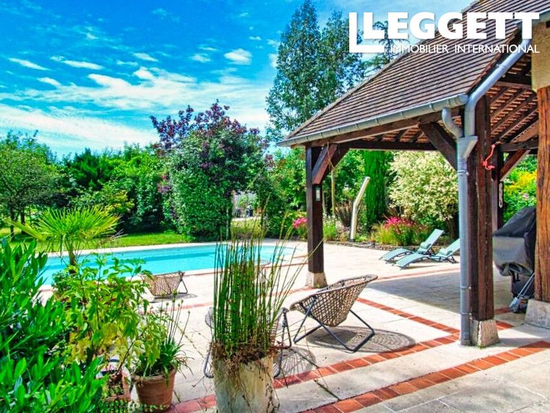 Property photo 2 of 10