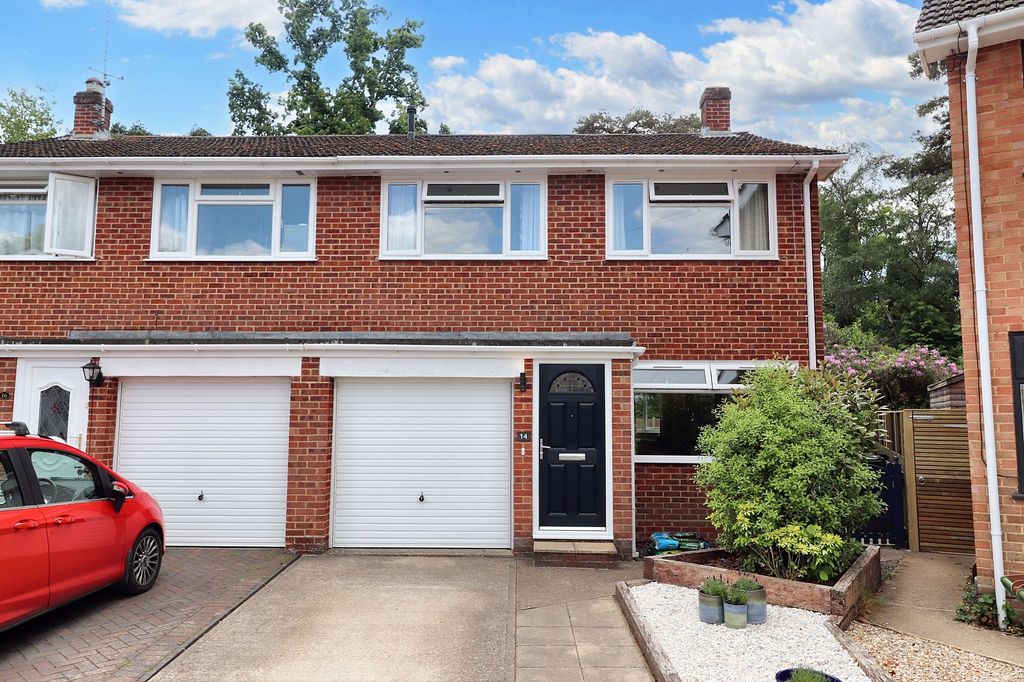 Property photo 1 of 11