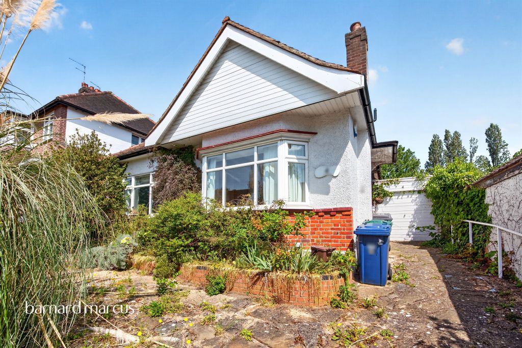 Property photo 1 of 17