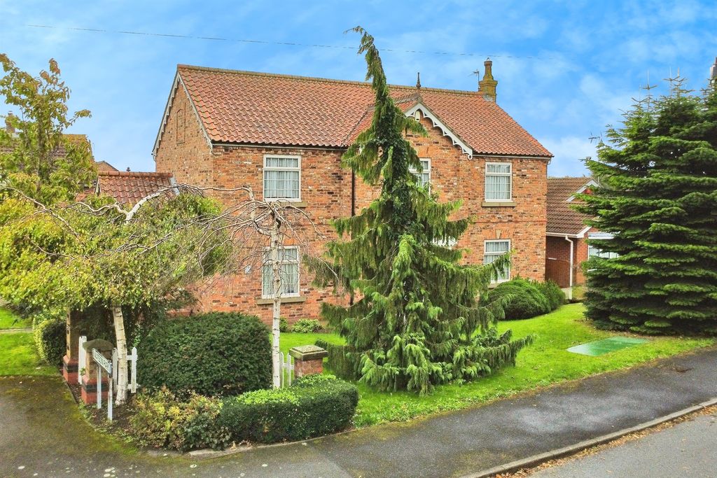 Property photo 1 of 25