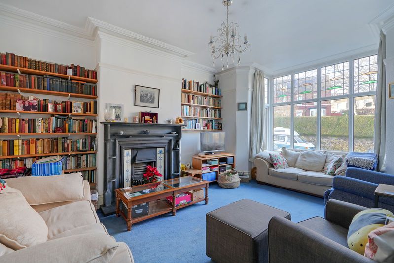 Property photo 2 of 32 Living Room