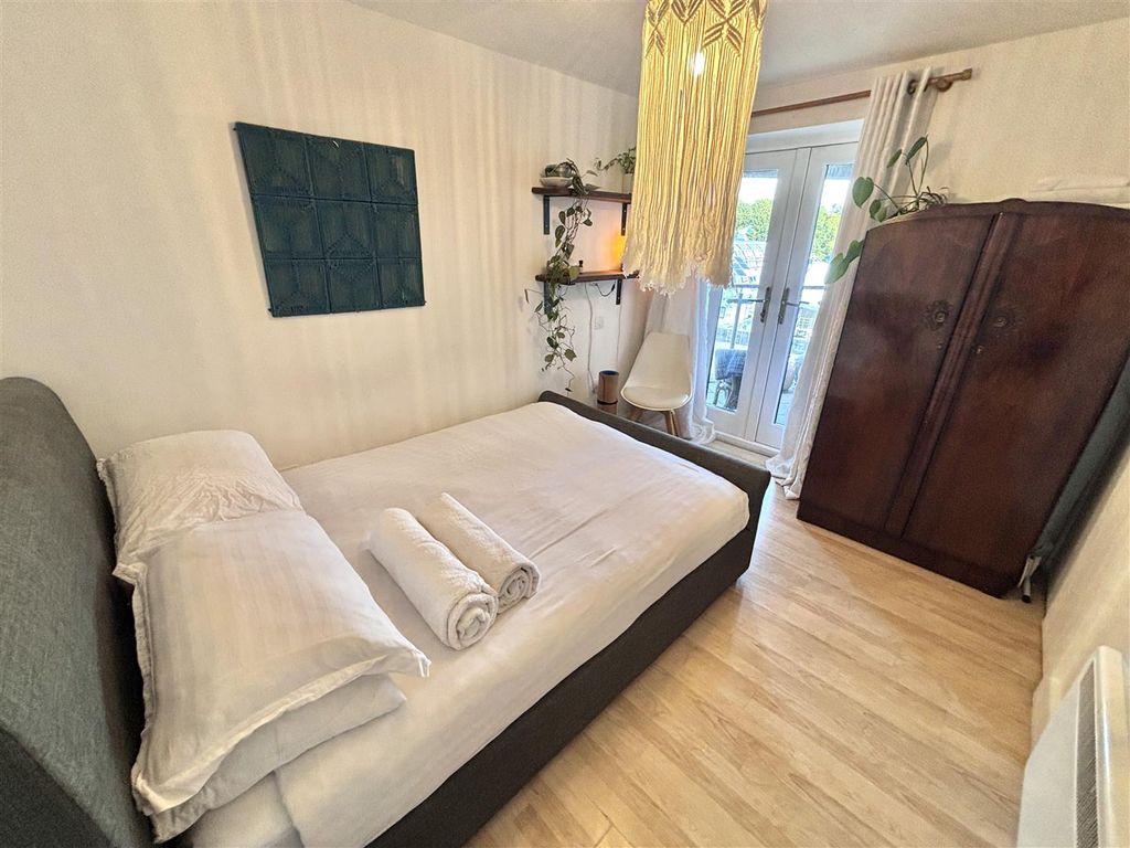 Additional image 11 of 1 bed flat for saleQuay Hill, Penryn TR10