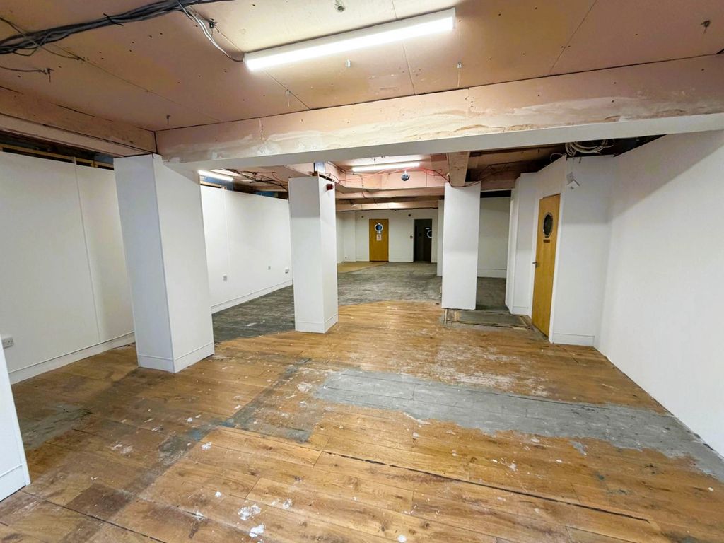 Property photo 2 of 6 Photo 8