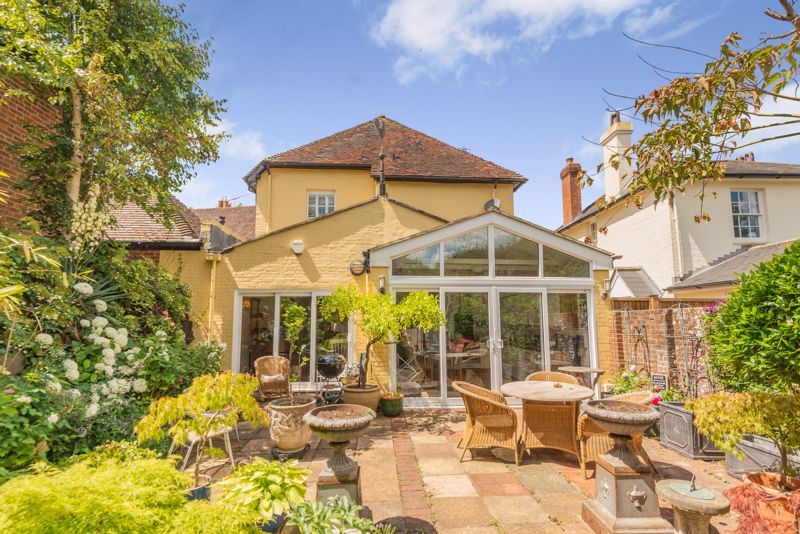 Property photo 1 of 36 Photo 12