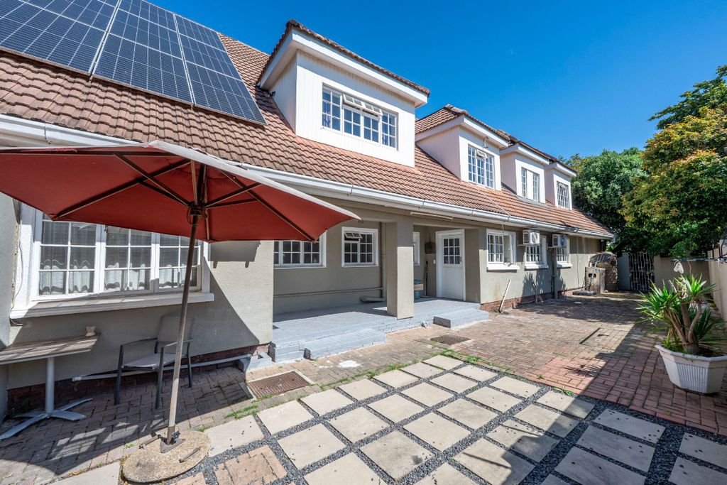 Property photo 1 of 68