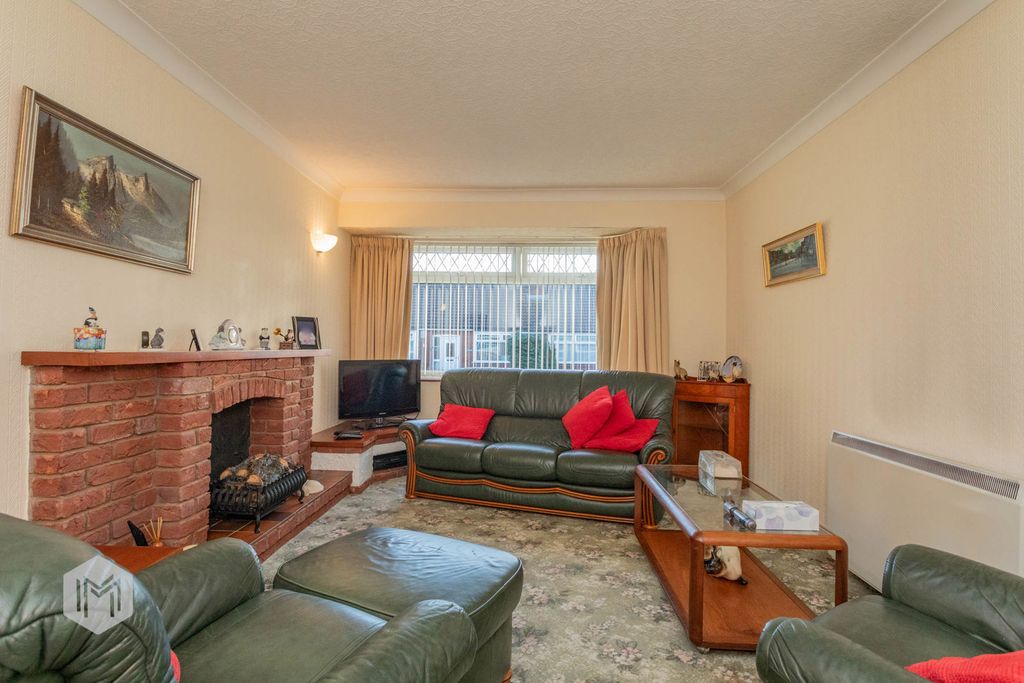 Property photo 3 of 21 Photograph