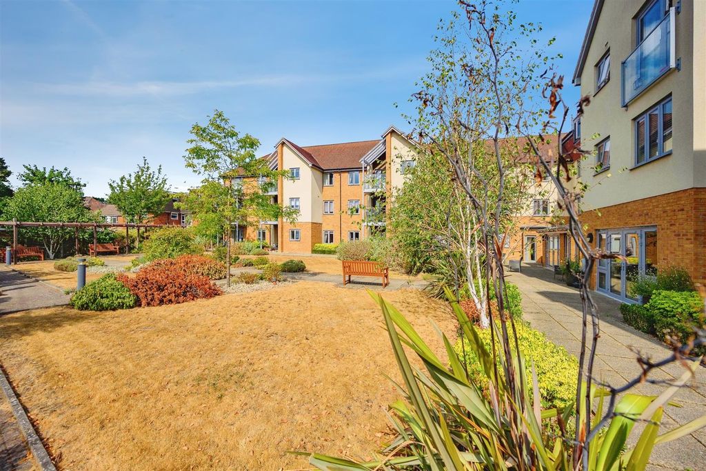 Property photo 2 of 11 Elenor-49.Jpg