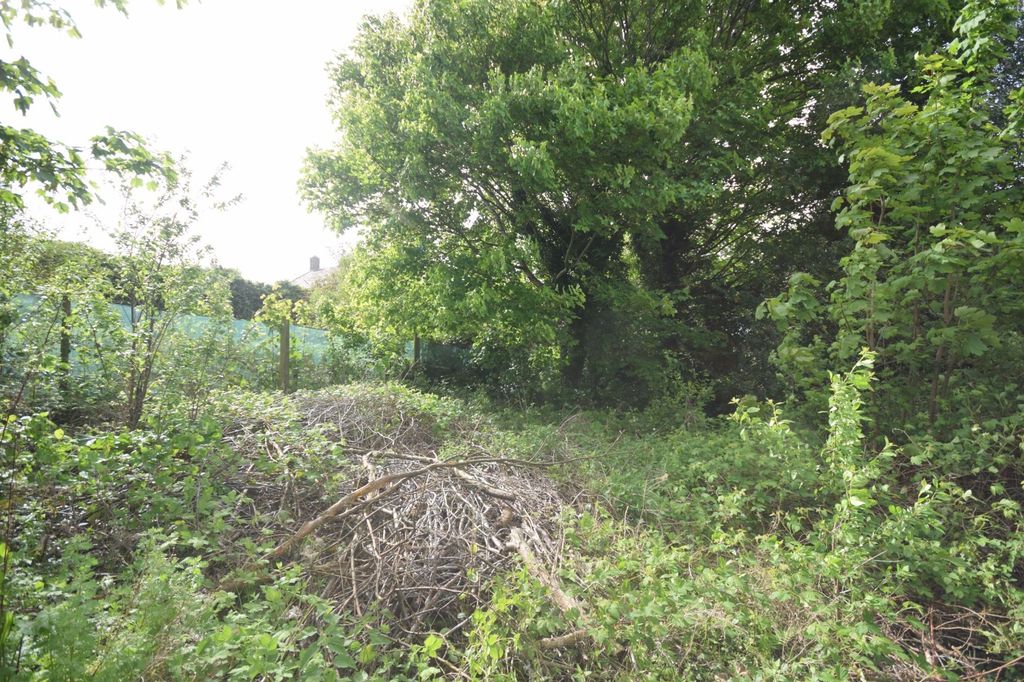 Property photo 2 of 3