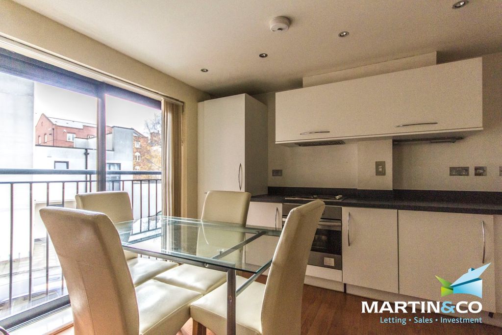 Property photo 2 of 8