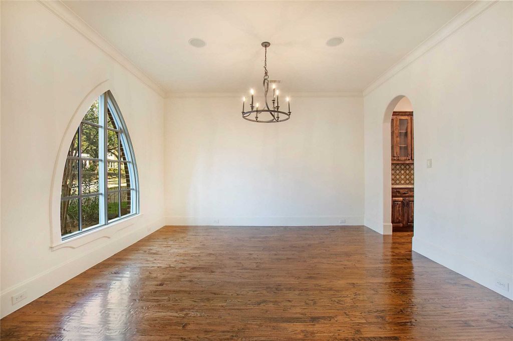 Property photo 3 of 31 <Alttext/>