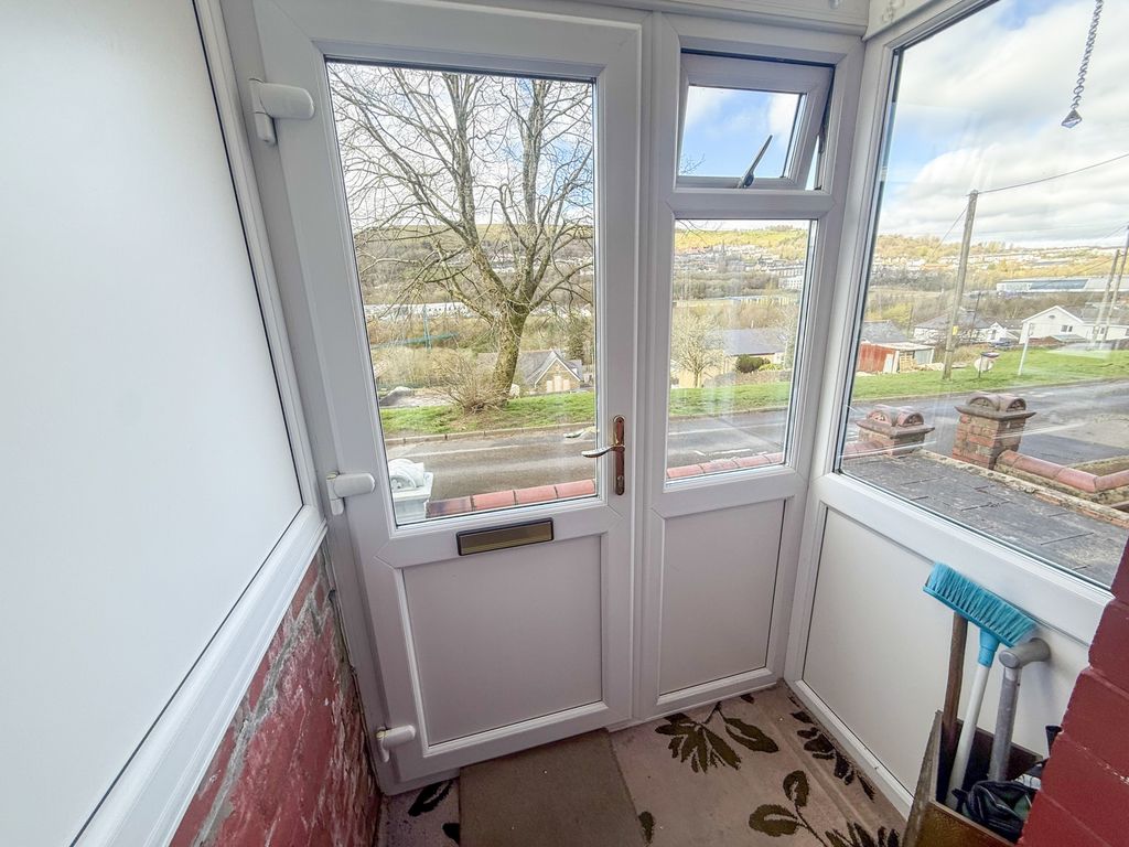 Property photo 3 of 38 Photo 3