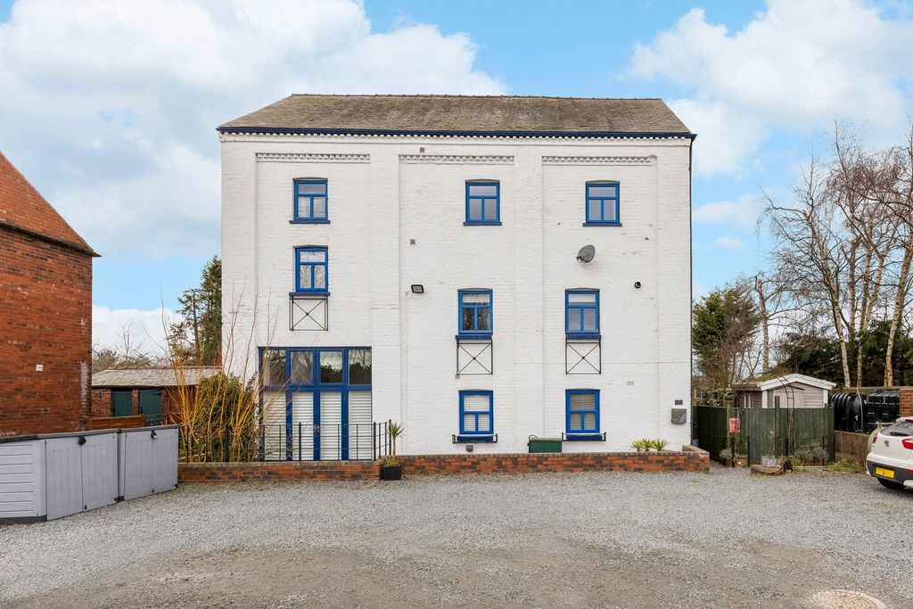 Property photo 2 of 20 The Malt Kiln