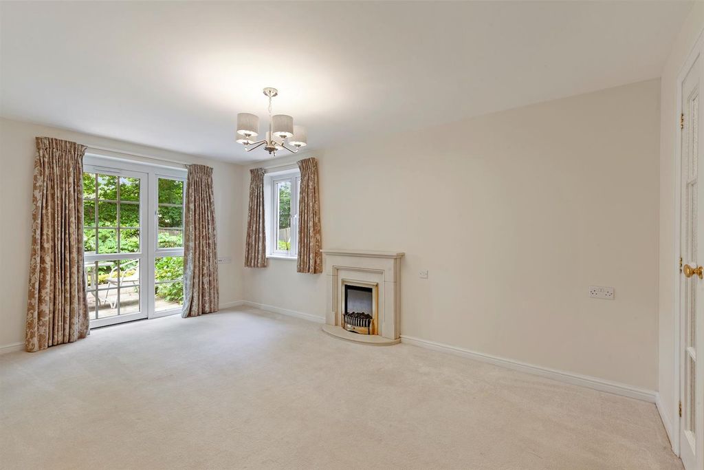 Property photo 1 of 16 04-Daa0Pdmcs1Sanderscourt (12)-Medium.Jpg