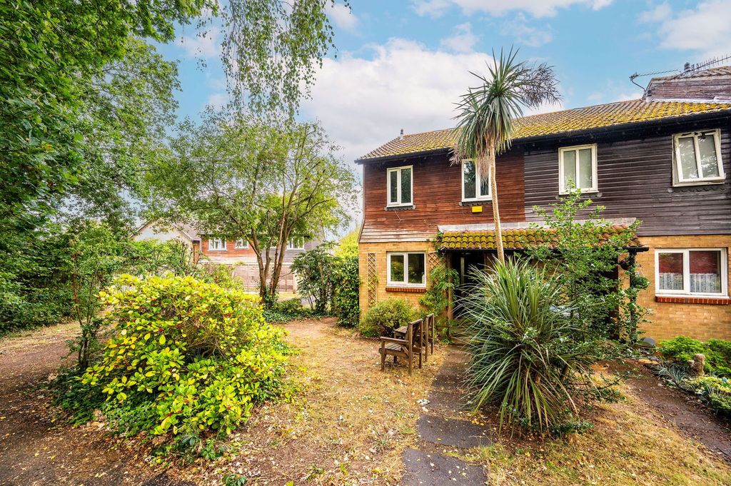 Property photo 1 of 19