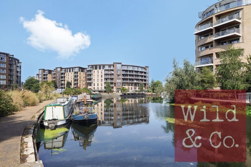 Property photo 1 of 20 Waterfront House, Harry Zeital Way - Dpplihdkgrtdi