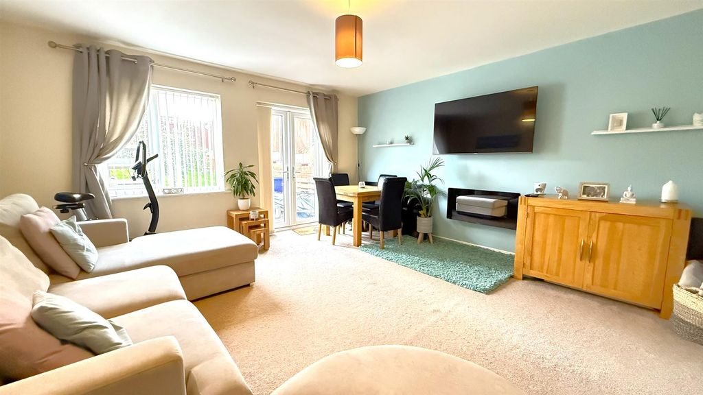 Property photo 2 of 17 7.Jpeg