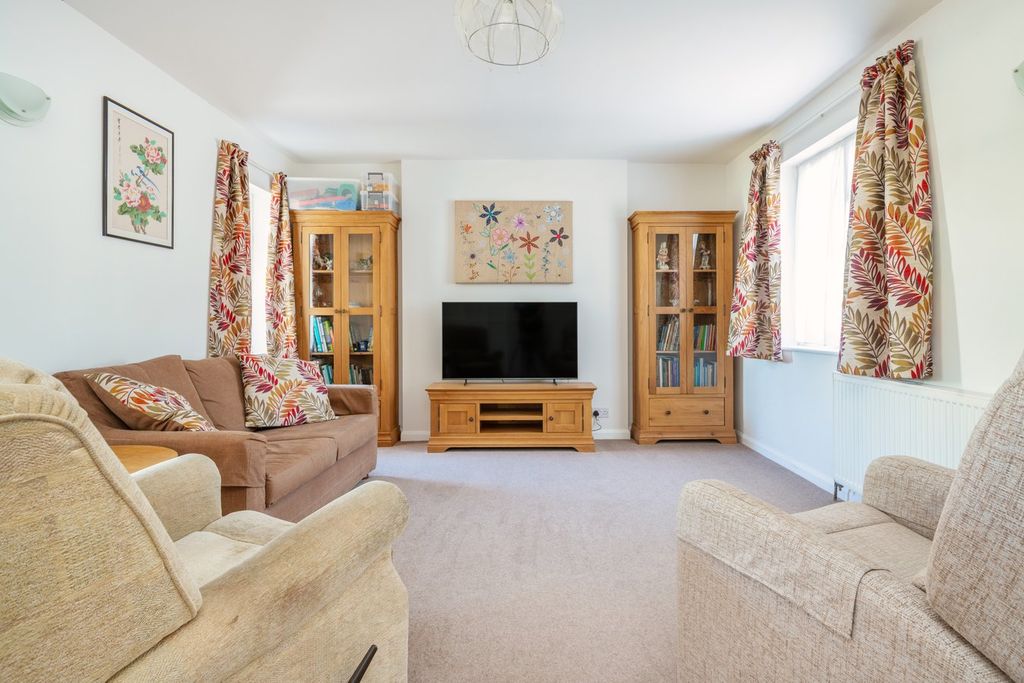 Property photo 3 of 15