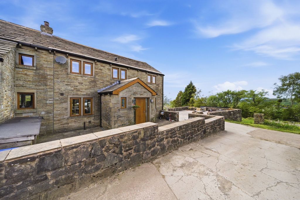 Property photo 1 of 60