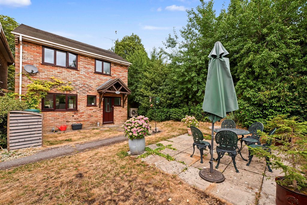 Property photo 1 of 21