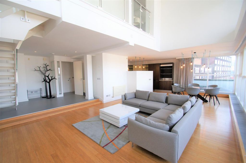 Property photo 1 of 35