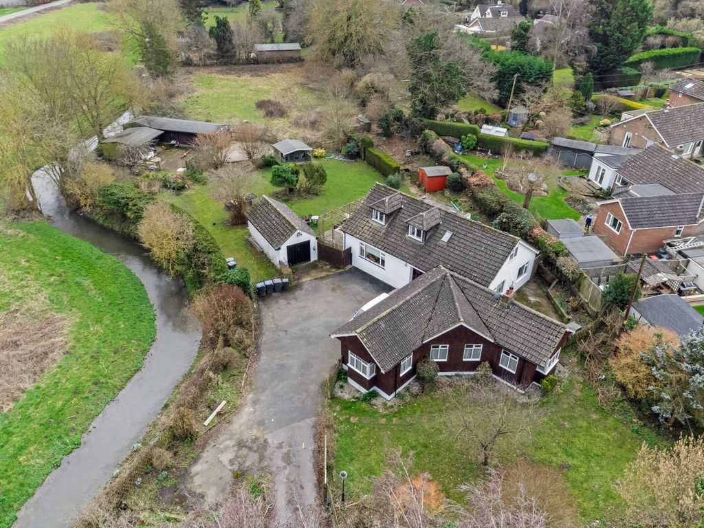 Property photo 1 of 28 Photo 19