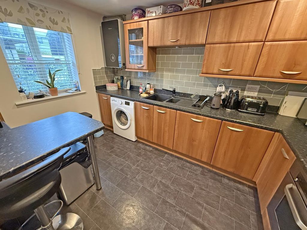 Property photo 3 of 15 Samuel Bassett Avenue 50 - Kitchen.Jpg