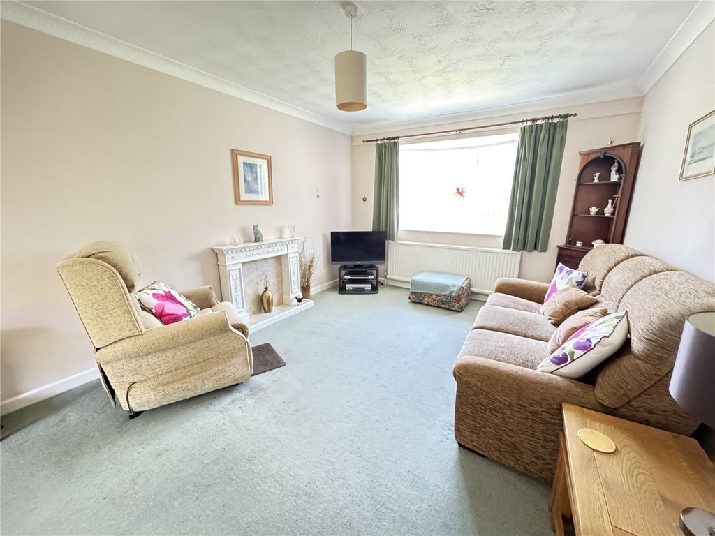 Property photo 2 of 13 Picture No. 11